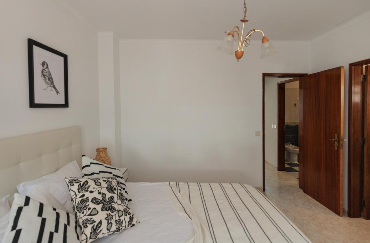 Ferienwohnung Zambujeira do Mar 4-Bed House Perfect for Families&Friends Exterior foto